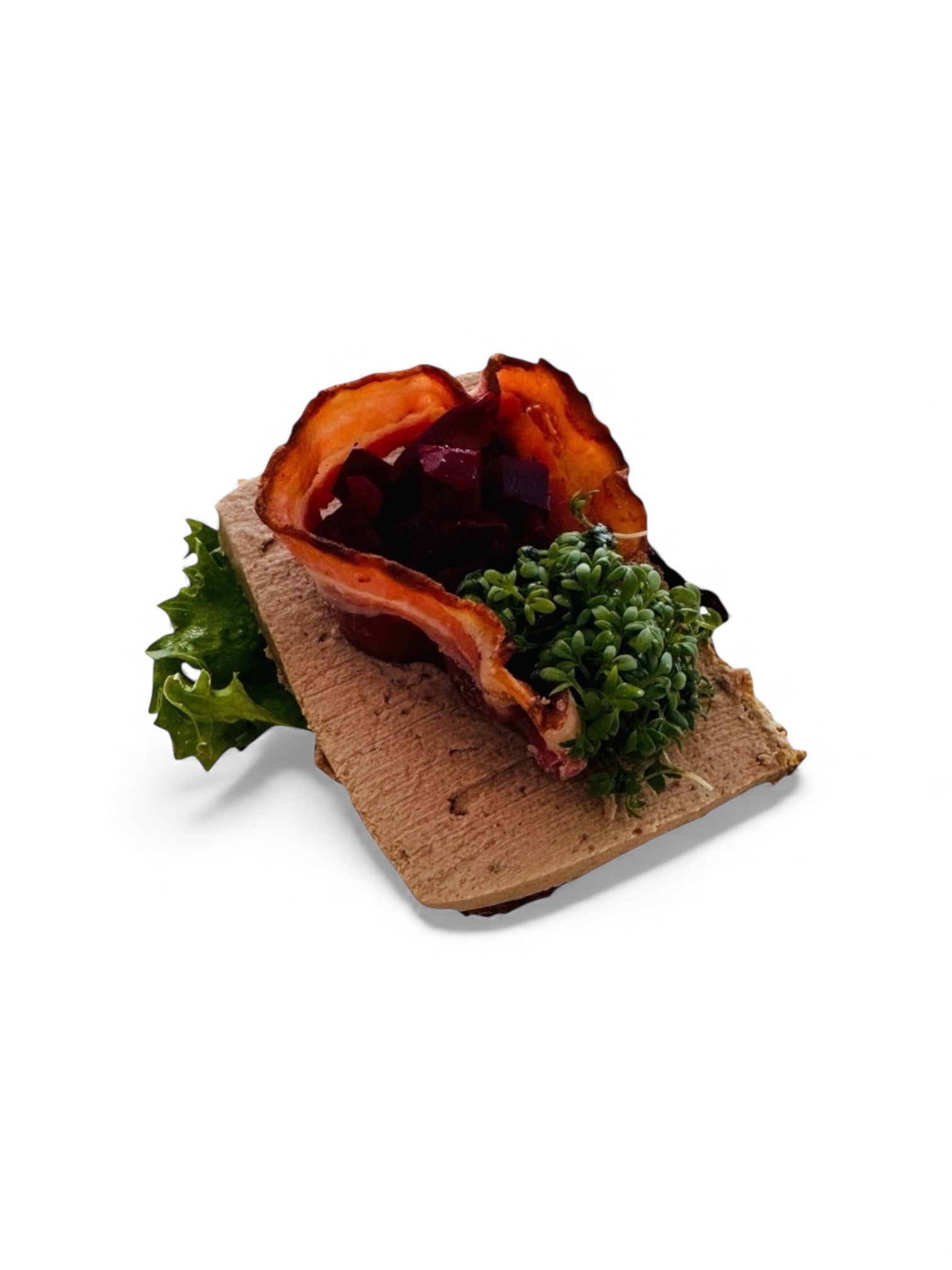 Dansk leverpostej, bacon, rødbede, & grønt