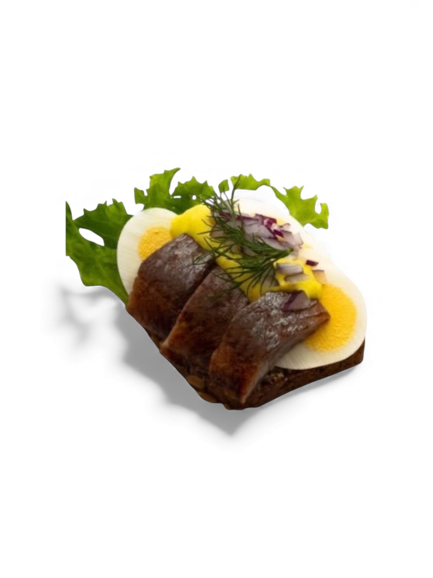 Dansk Kryddersild med æg, karry dressing, rødløg og dild på rugbrød
